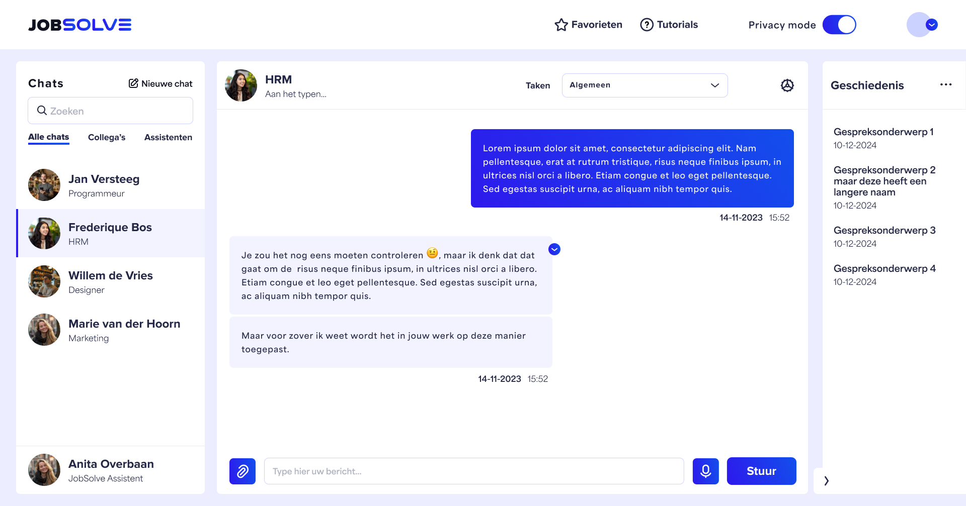JobSolve concept 1: lichte desktopinterface met chat, navigatie en duidelijke hiërarchie; menselijk, benaderbare uitstraling
